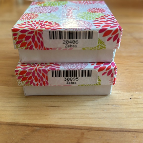 Premier Designs Zebra jewelry set - Picture 4 of 4